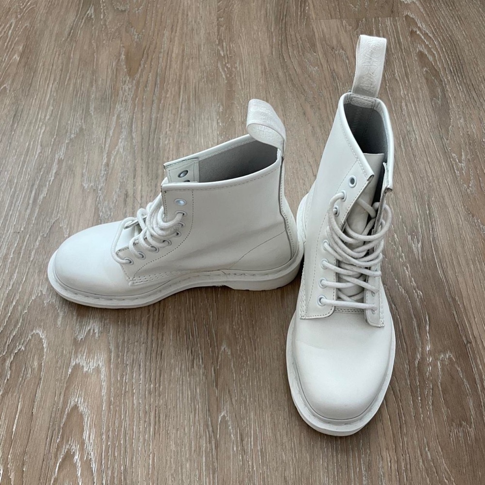 Dr. Martens 1460 Boots